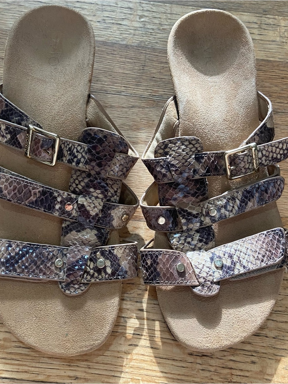 Vionic Radia Snake Print Orthotic Wedge Slide Sandals Multi-Strap Comfort Size 8